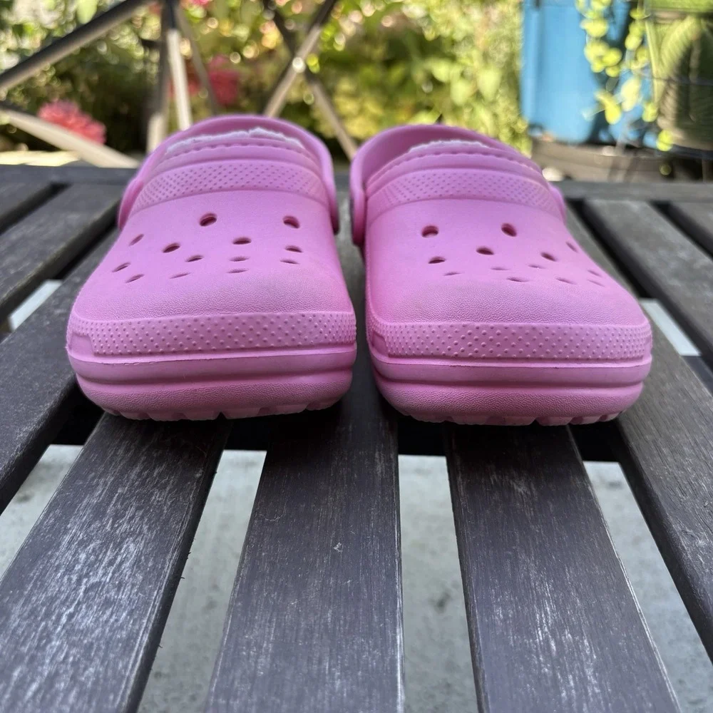 Crocs Kids J3 Pink Classic Fuzz Lined Clogs Cozicore Faux Fur